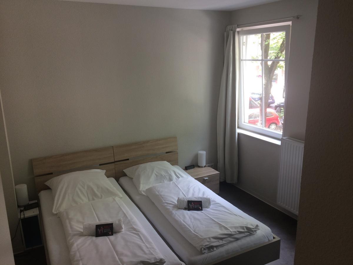 Homeport Hostel Hamburg-Harburg Buitenkant foto